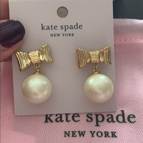 kate Spade All wrapped up in Pearls earrings NWT - Picture 2 of 2